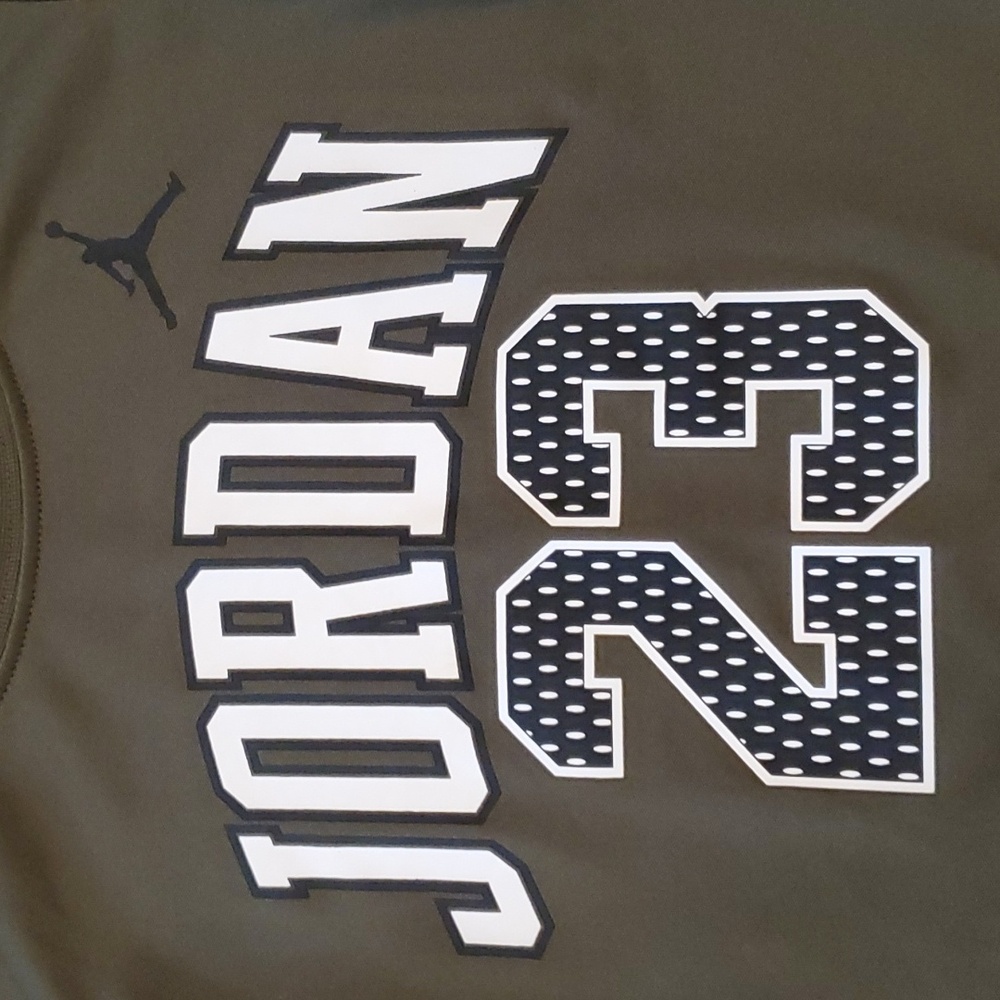 Kids unisex Jordan Dri-fit army green active shirt size 2T - Picture 2 of 6